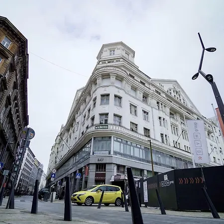 Pearl * Budapest